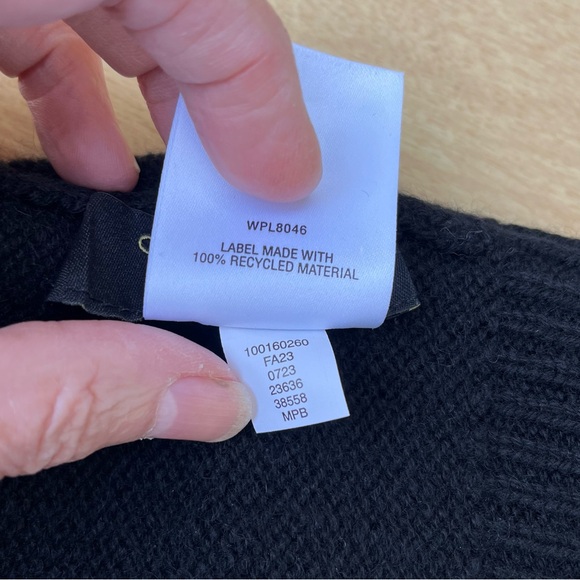 Charter Club Wm’s 100% Cashmere Cuffed Black Knit Beanie Hat NWOT One Size - Picture 5 of 10